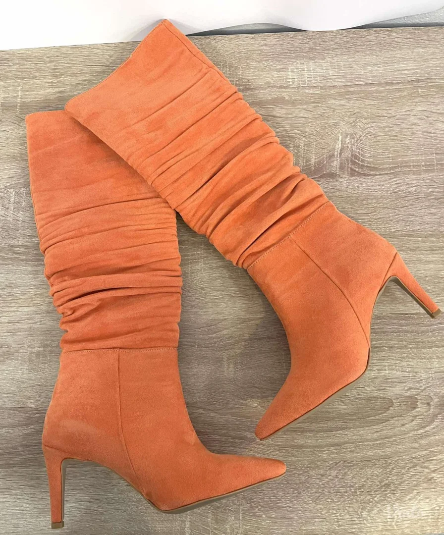 N - Nove ženske čizme