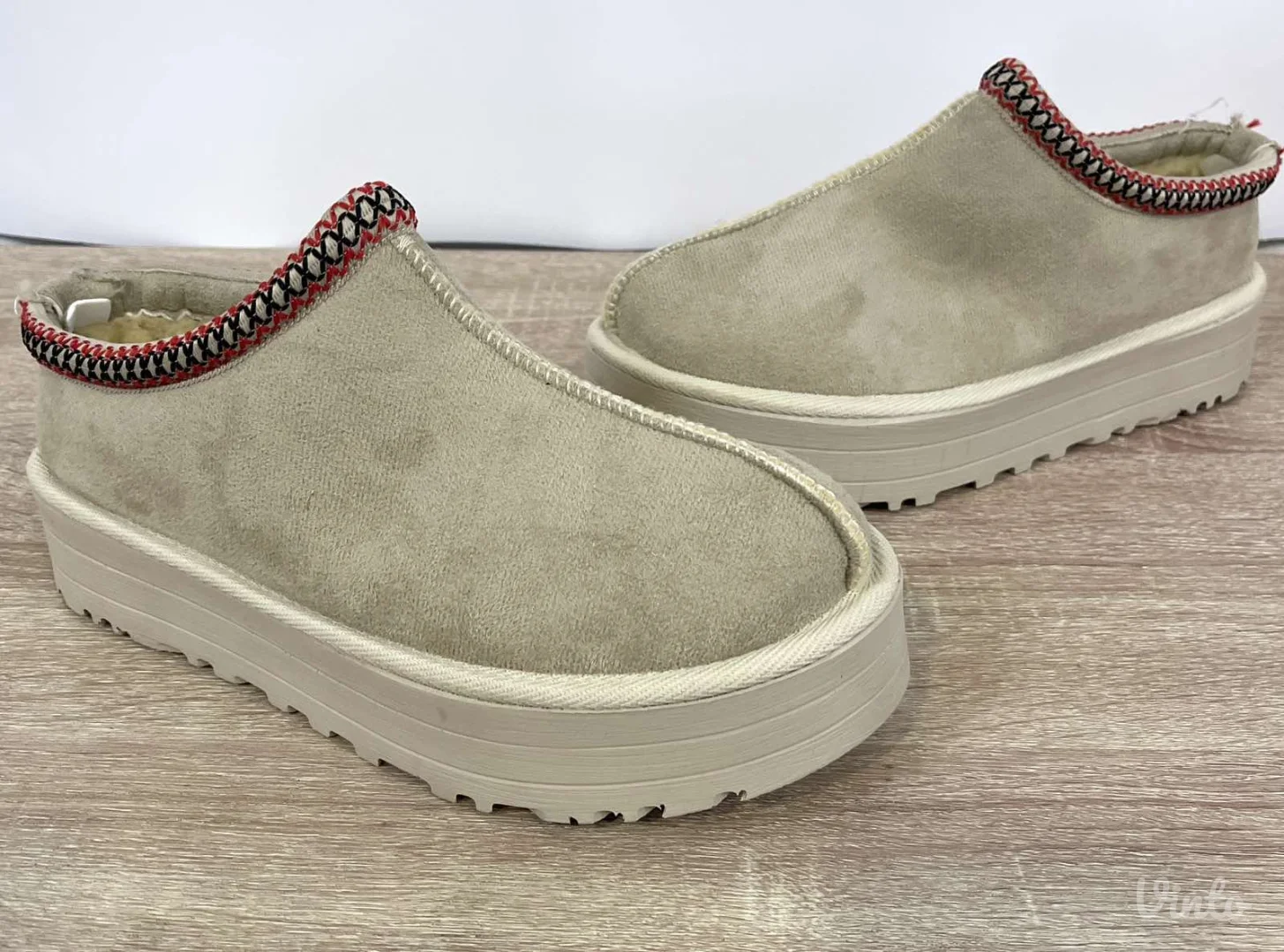 57 - Ženske šunjalice