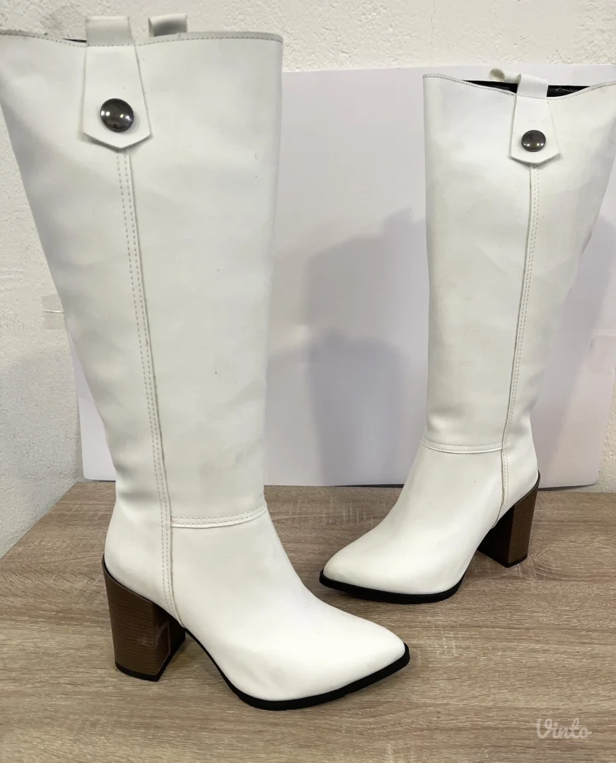 72 - Nove ženske čizme