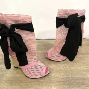 66 - Nove ženske letnje čizme