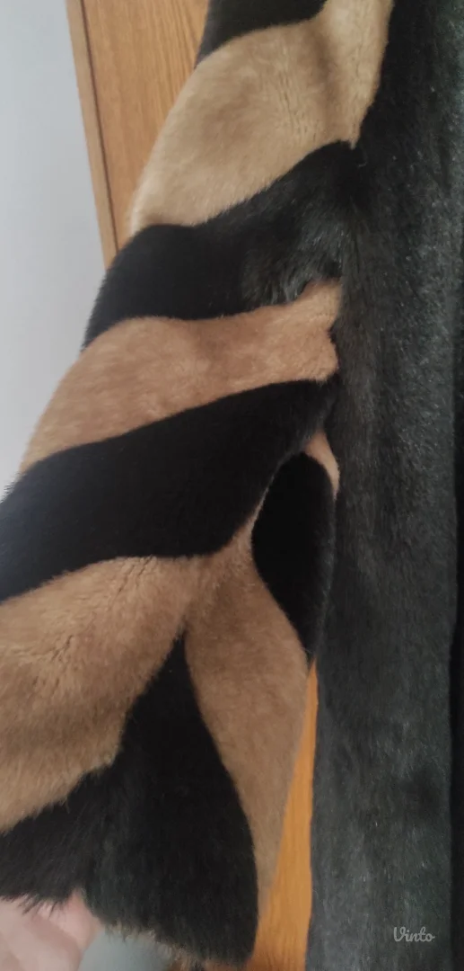 Bunda od vestackog krzna