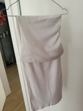 Zara haljina otvorenih ramena