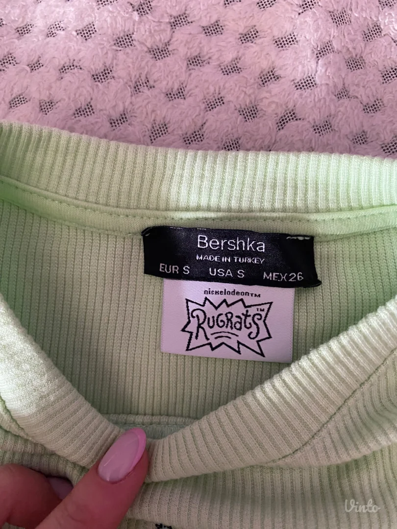 Bershka zelena majica