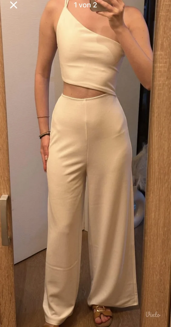 Stradivarius kombinezon