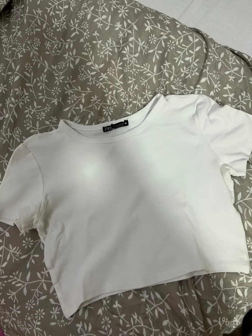 Zara crop-top bela majica