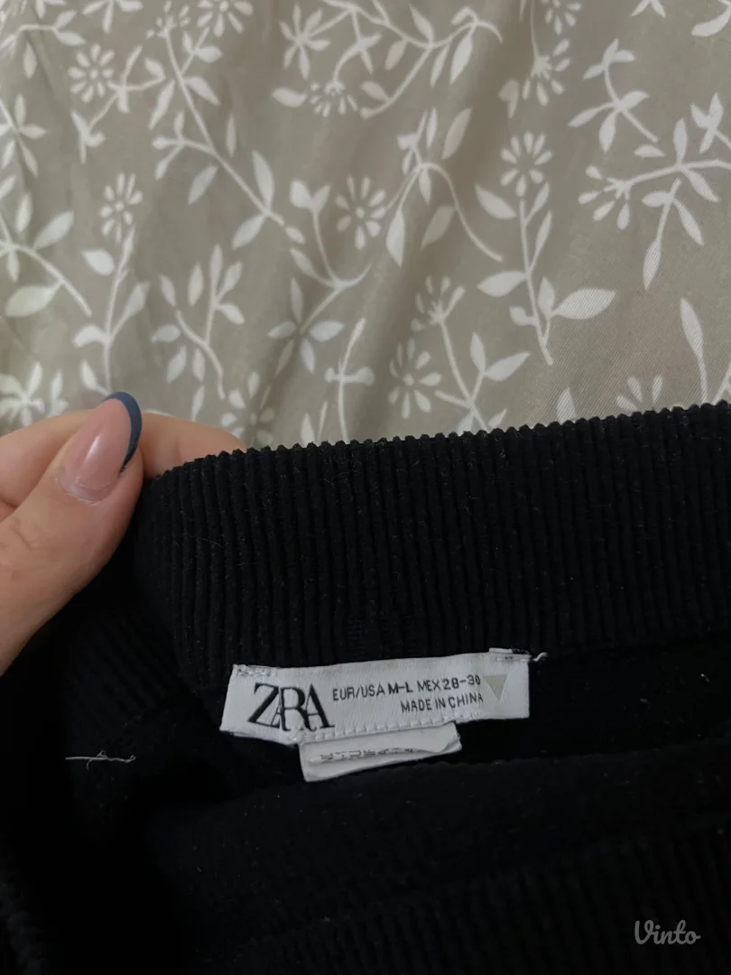 Zara biciklisticke helanke