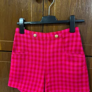 Zenski elegantni sorts