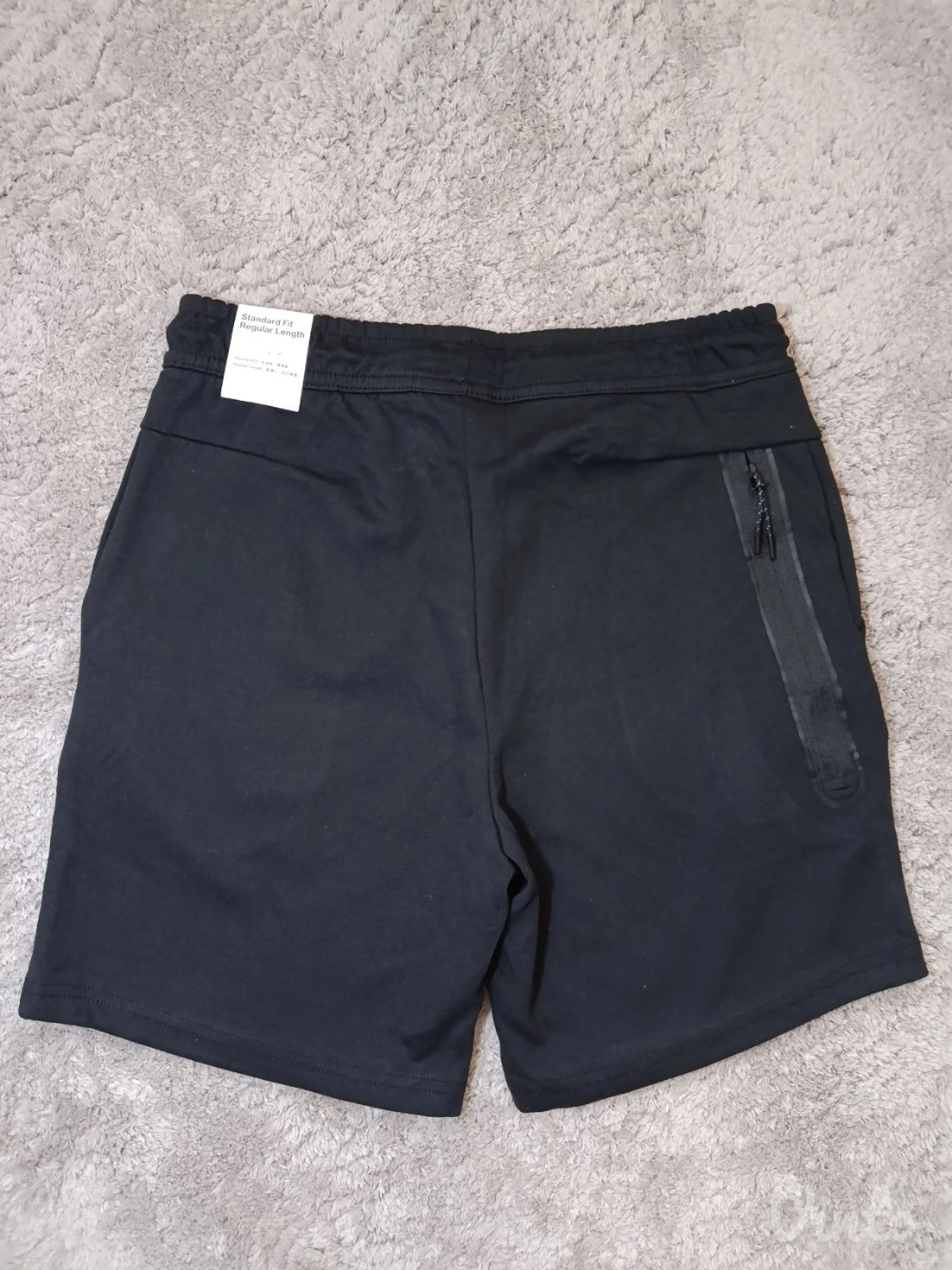 Nike Tech Fleece šorc crni original L novo