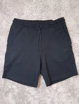 Nike Tech Fleece šorc crni original L novo