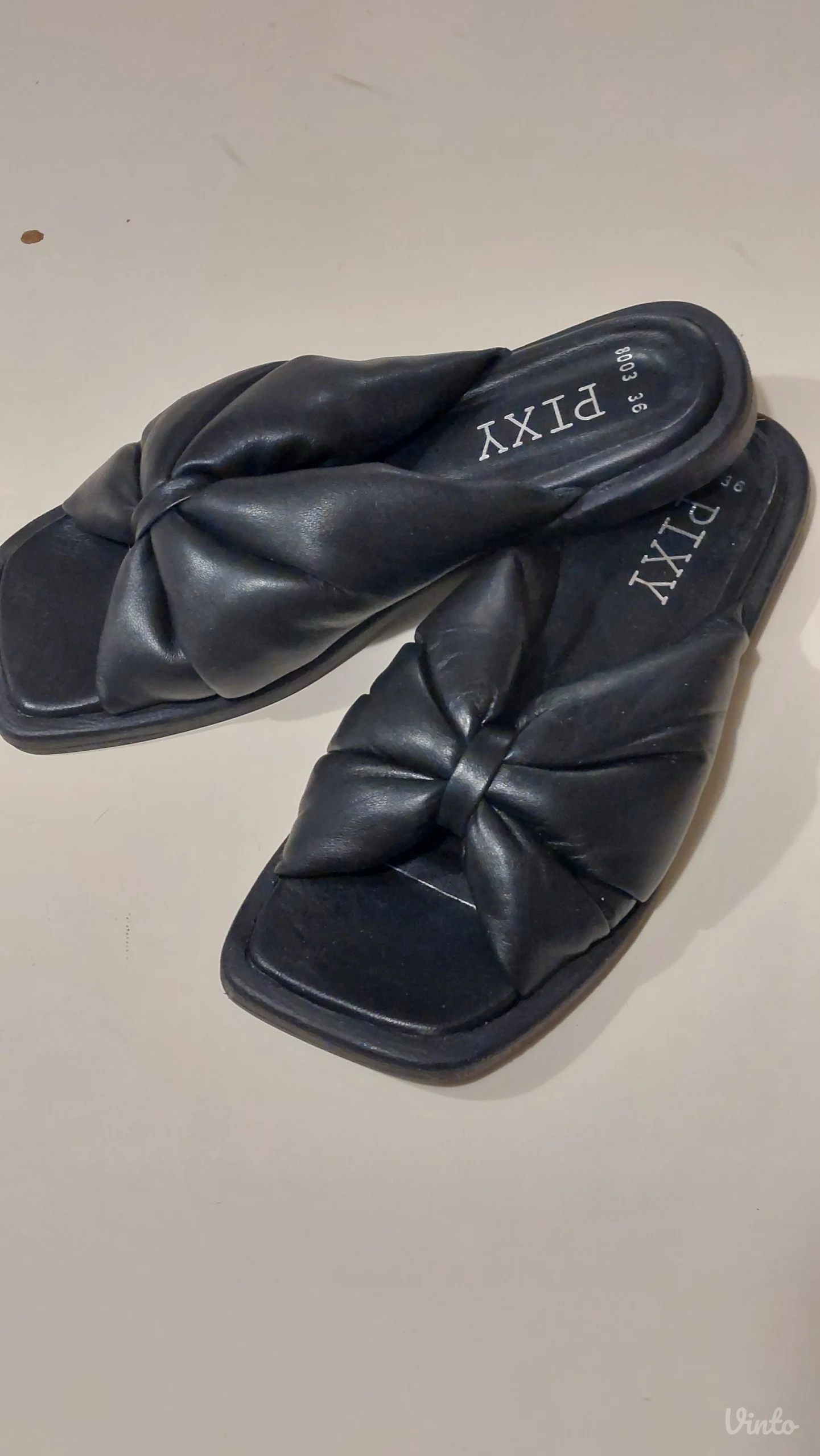 PIXY kozne papuce 36 nove