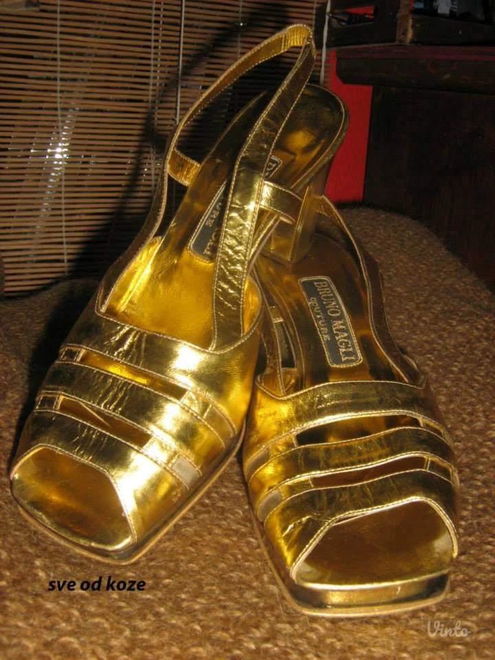 sandale 36 BRUNO MAGLI nove