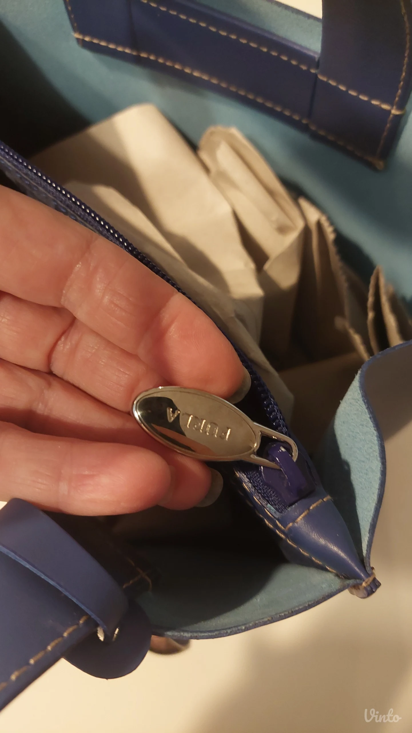 FURLA kozna tasna nova ceger