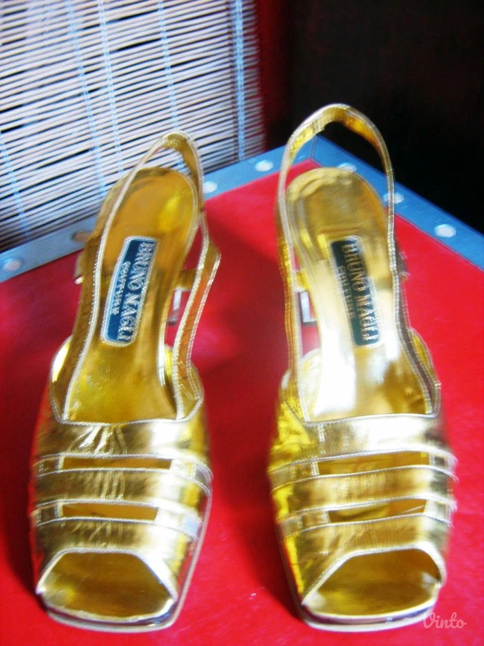 sandale 36 BRUNO MAGLI nove