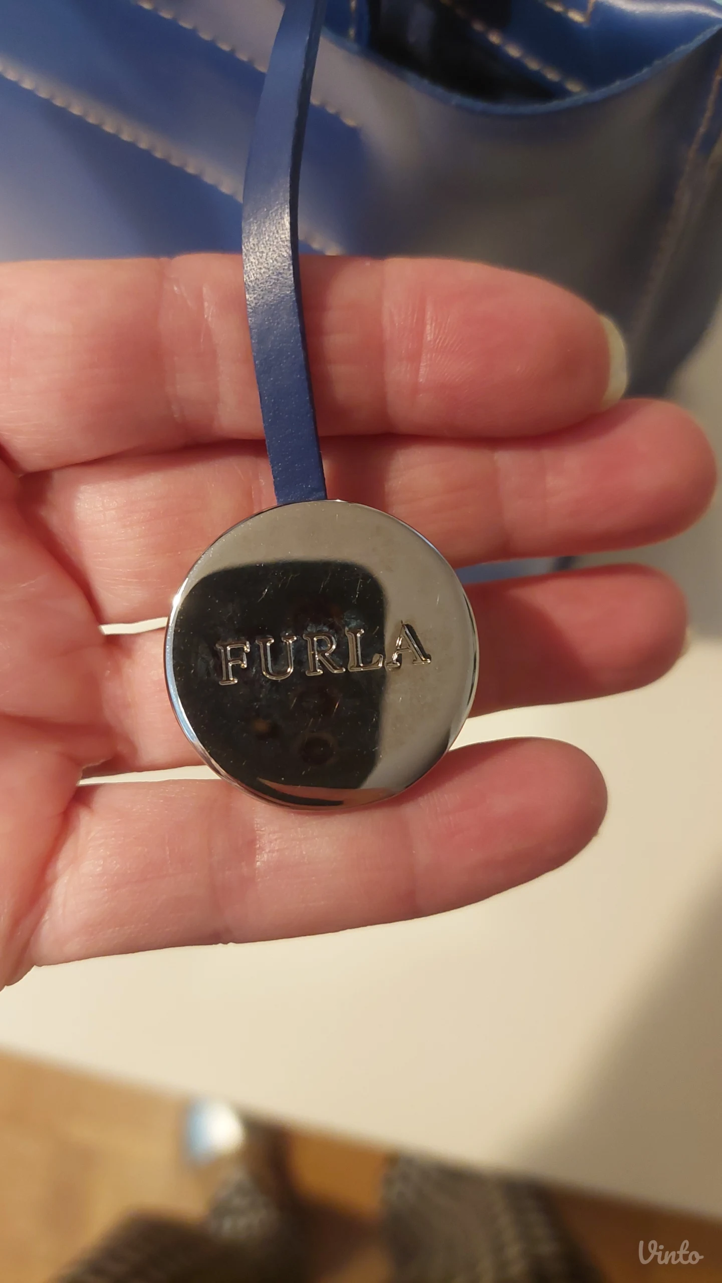 FURLA kozna tasna nova ceger