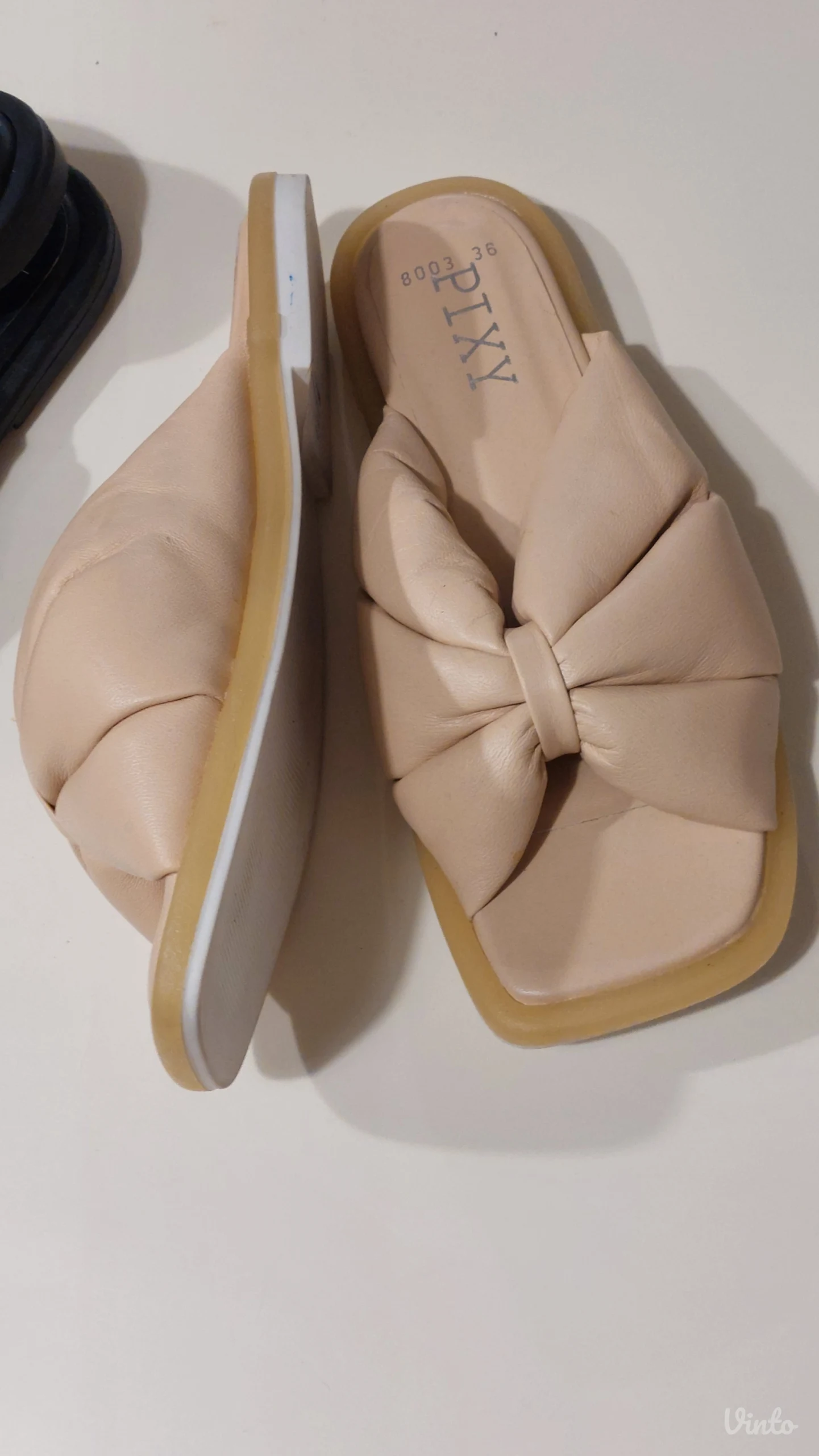 PIXY kozne papuce 36 nove