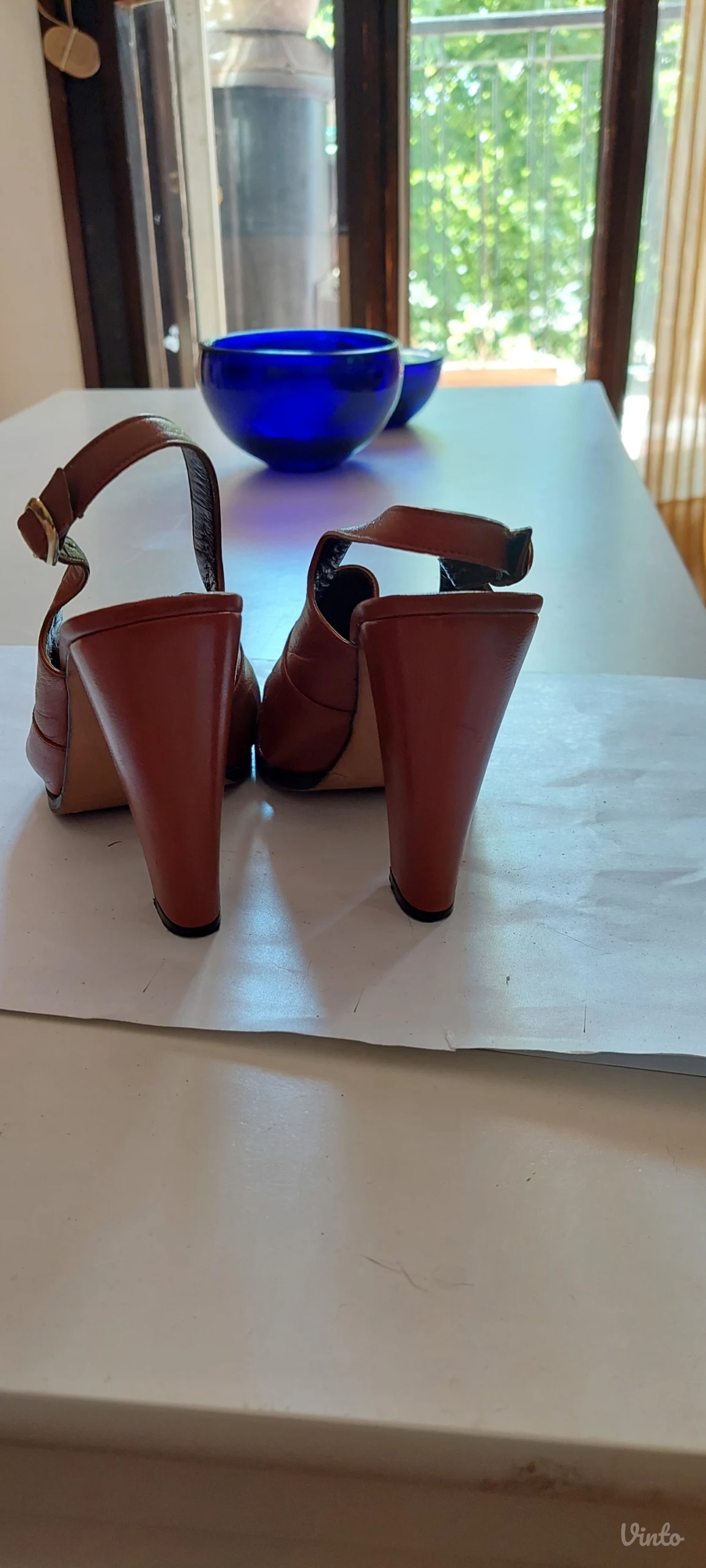 sandale kozne 36 vtg novo sandalete