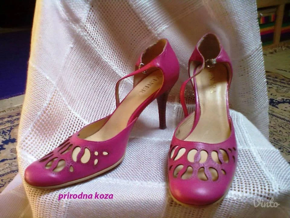 sandale 39 nove stikla pluta