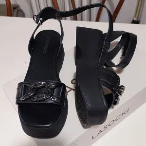 sandale koza 36 Lasocki novo platforma