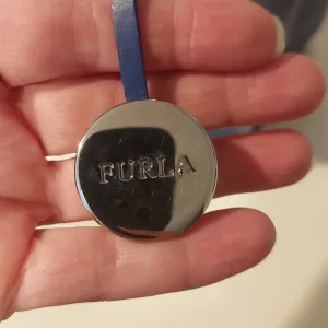 FURLA kozna tasna nova ceger