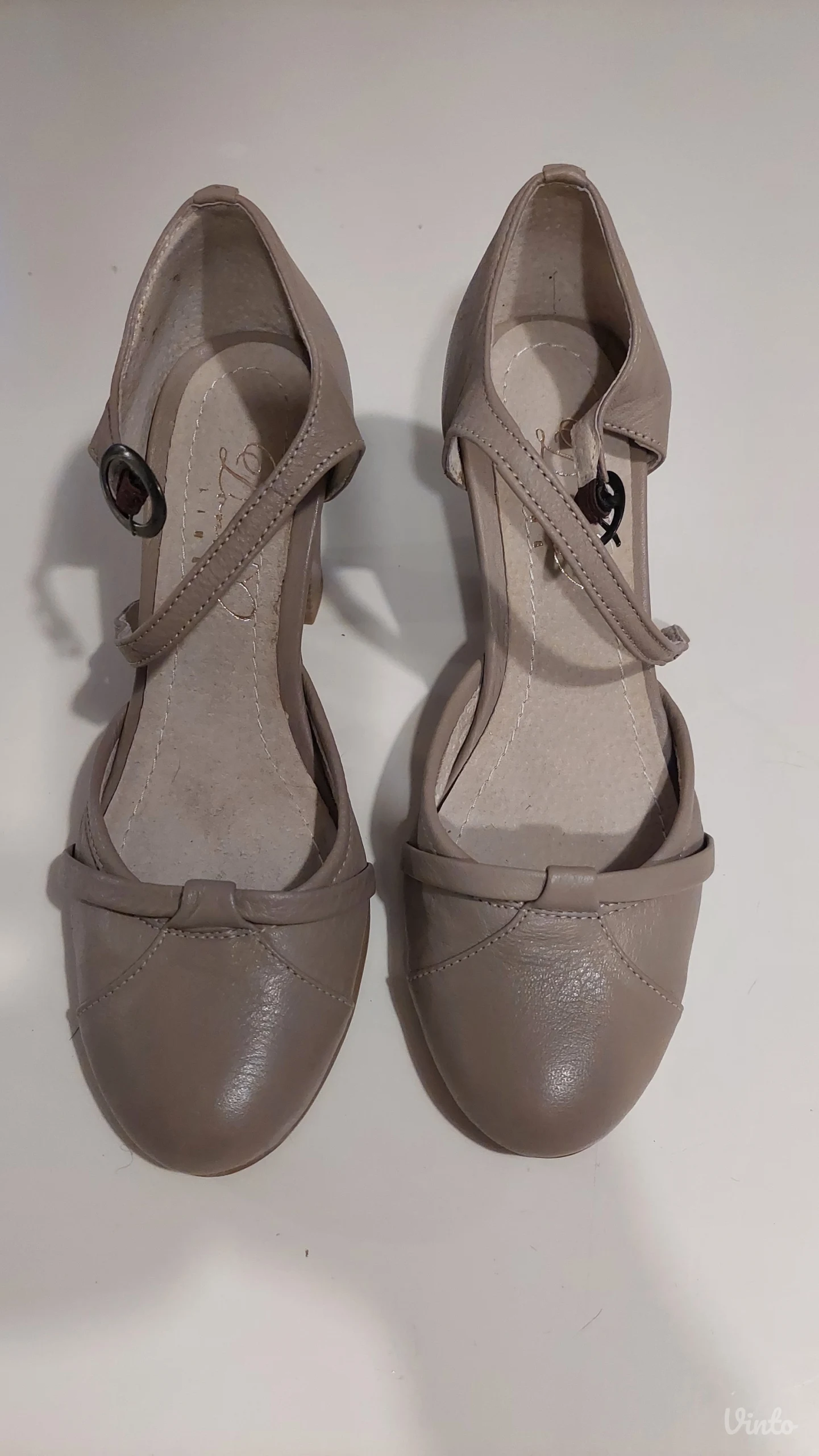 sandale kozne 36 vtg novo sandalete