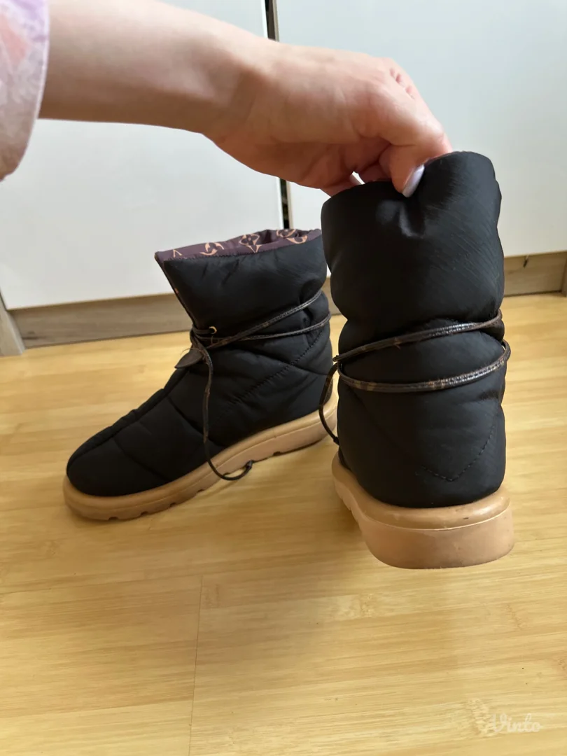 Louis Vuitton cizme za sneg