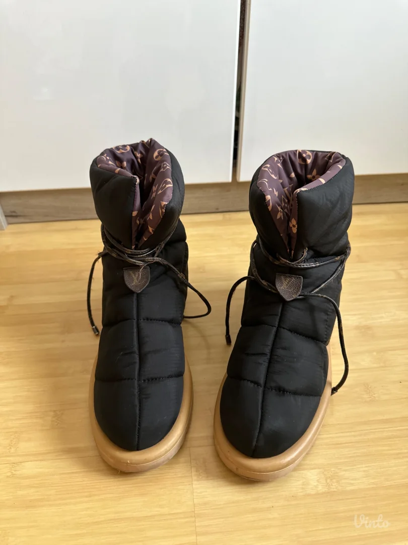 Louis Vuitton cizme za sneg