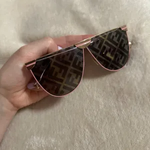 Fendi naočare za sunce