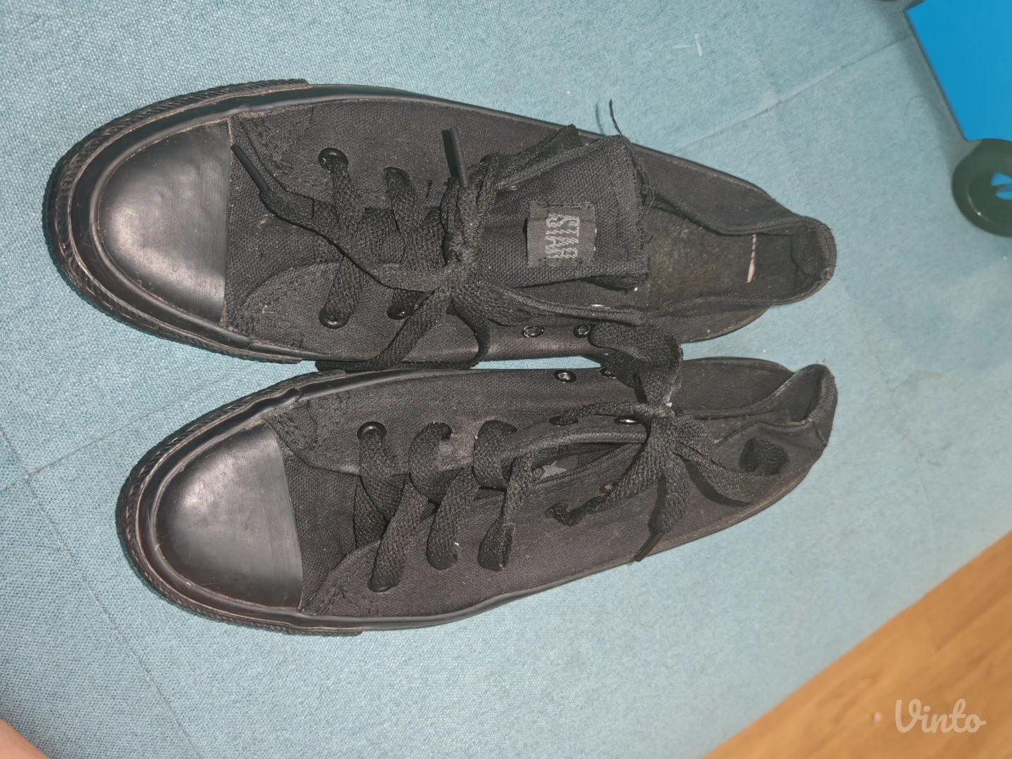 Converse crne plitke patike