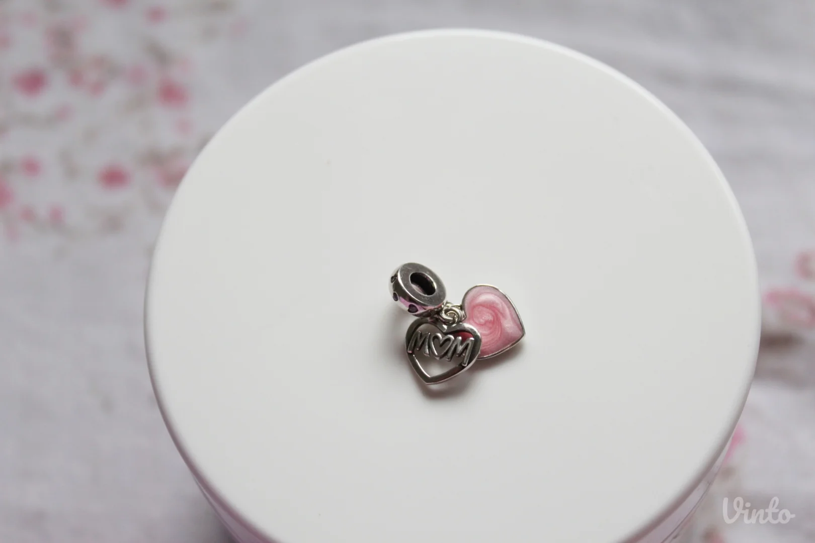 Pandora privezak mom