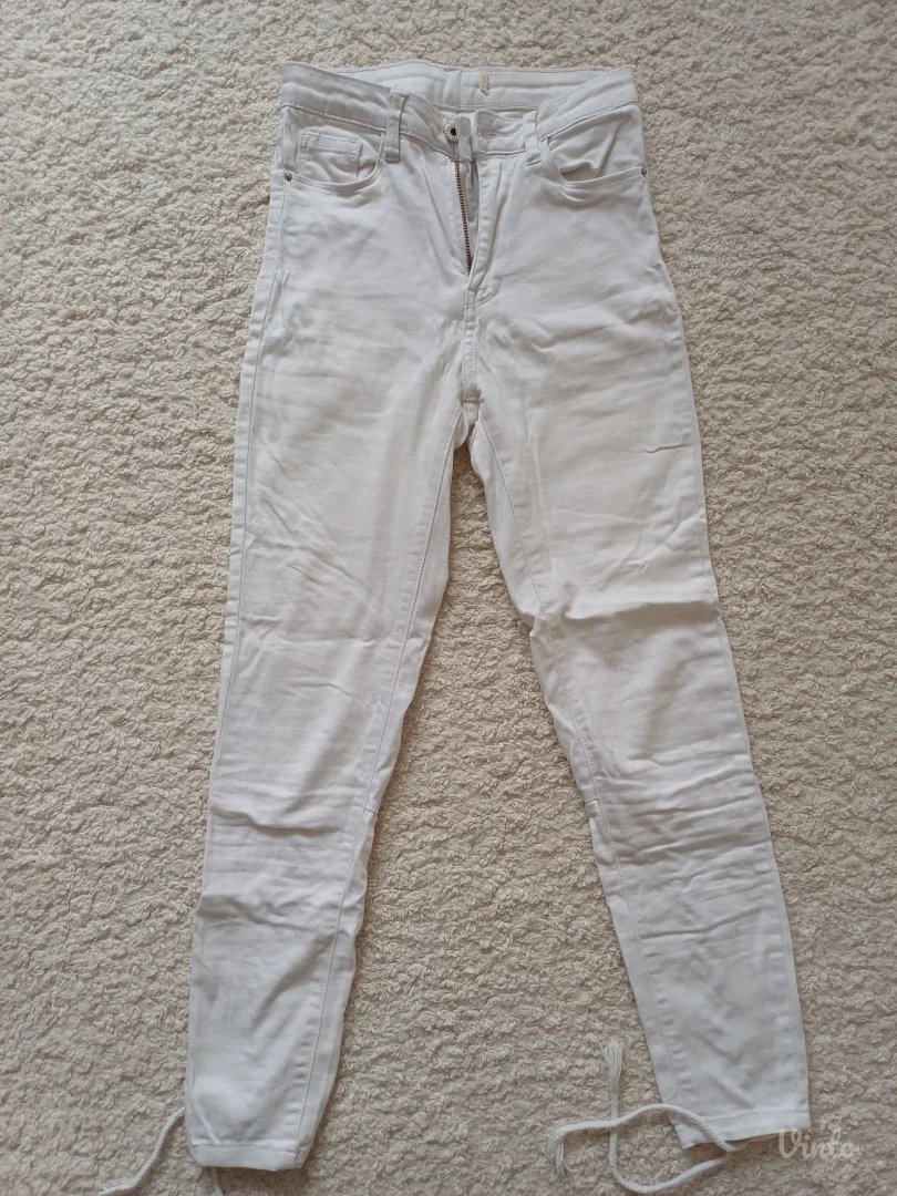 bele zenske farmerke