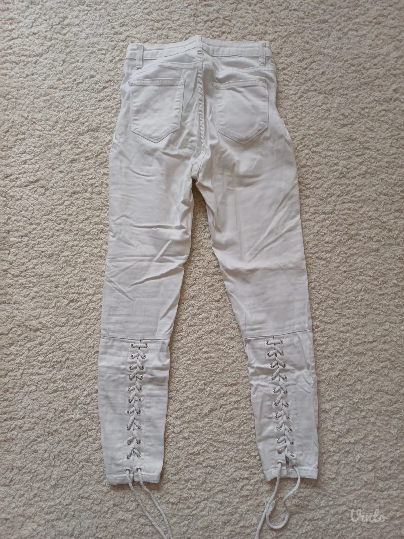 bele zenske farmerke