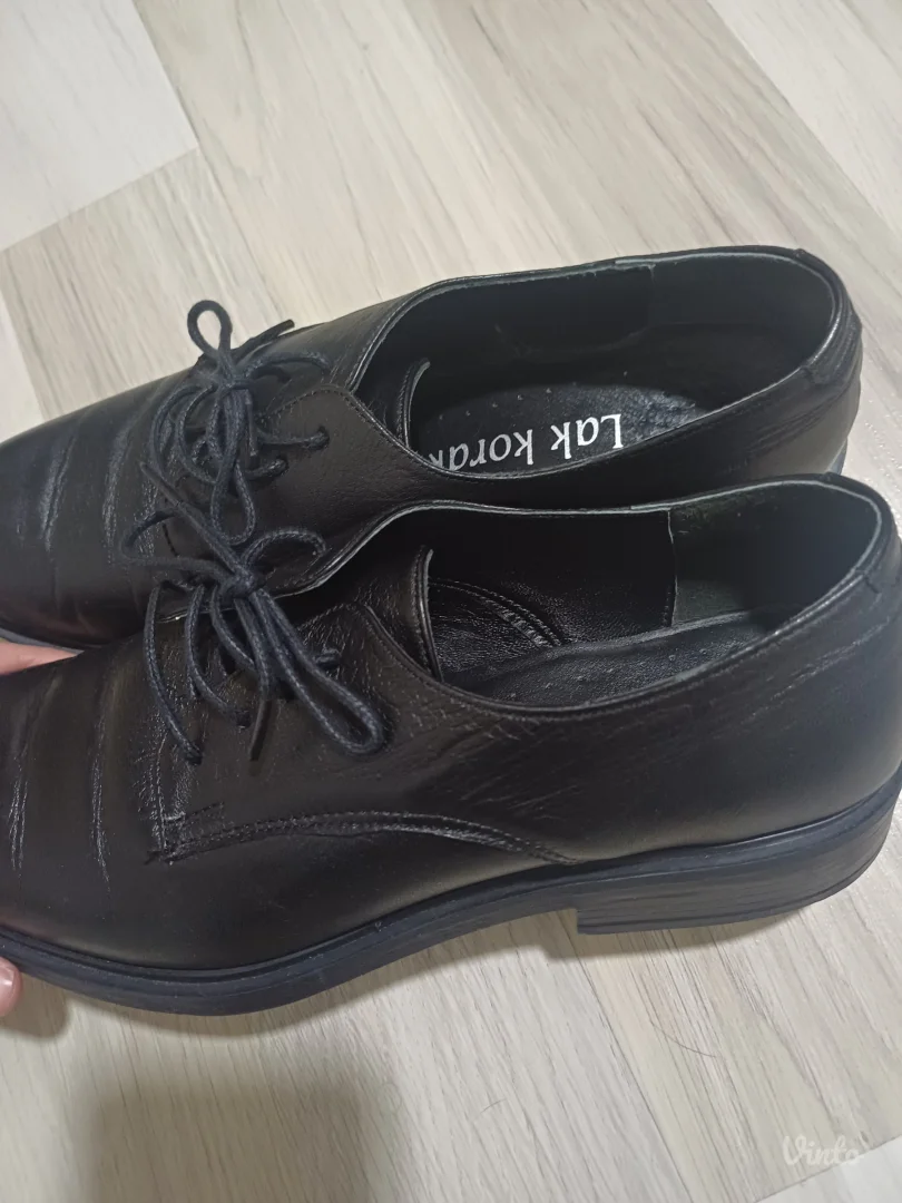 ženske kožne cipele 40