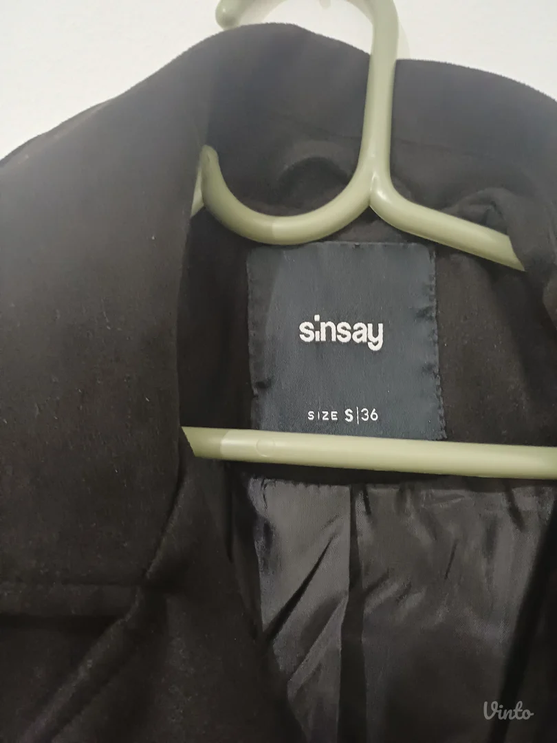 sinsay crna jakna