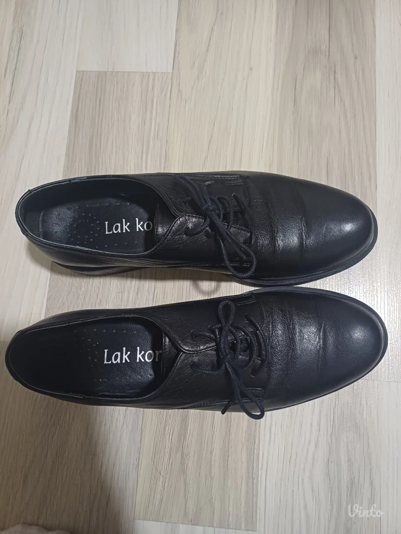 ženske kožne cipele 40