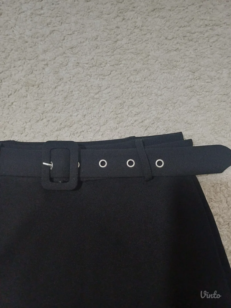 crna sinsay suknja sa kaisem S