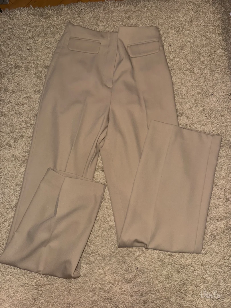 Zara pantalone