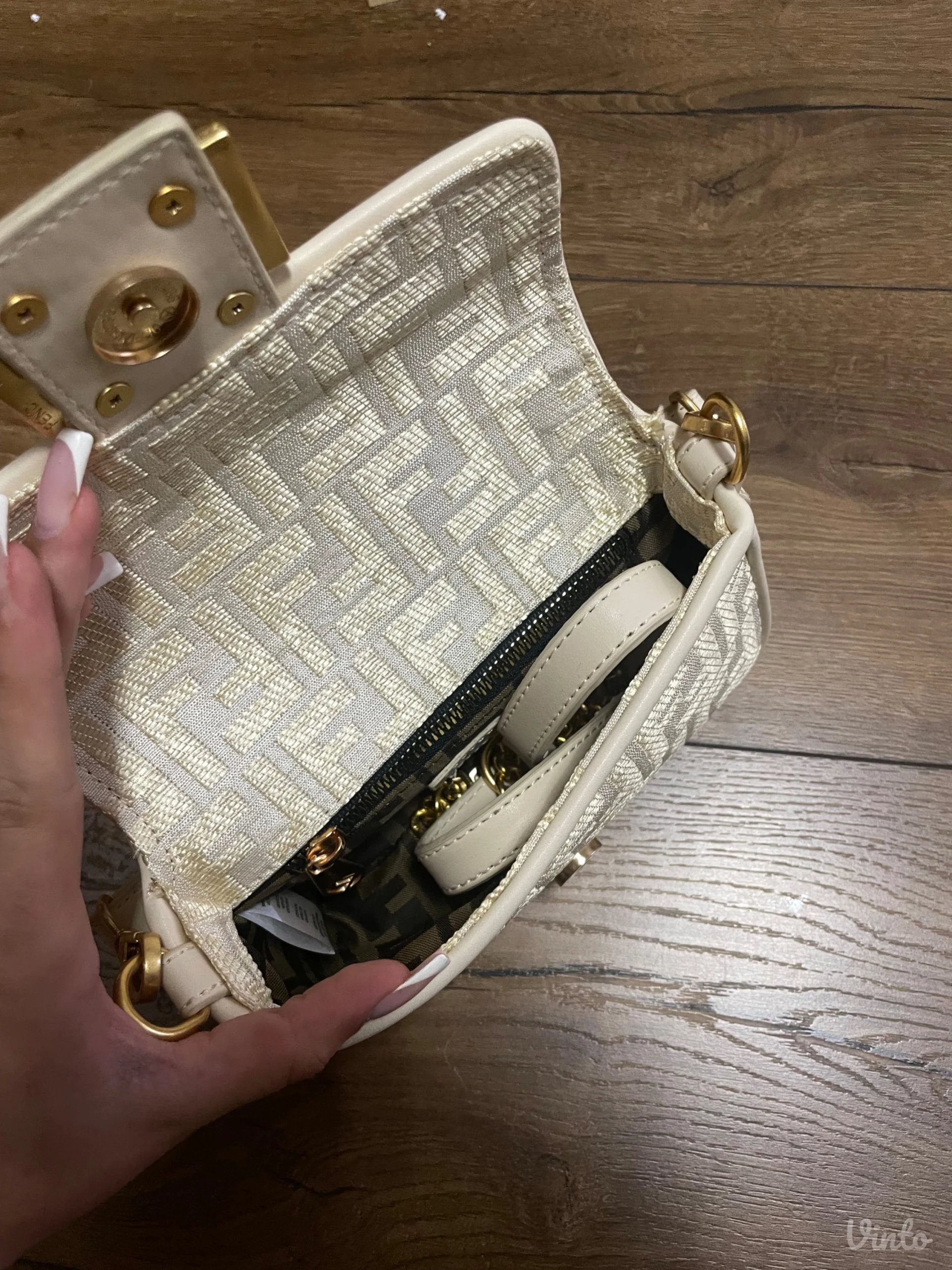 Fendi torbica nova