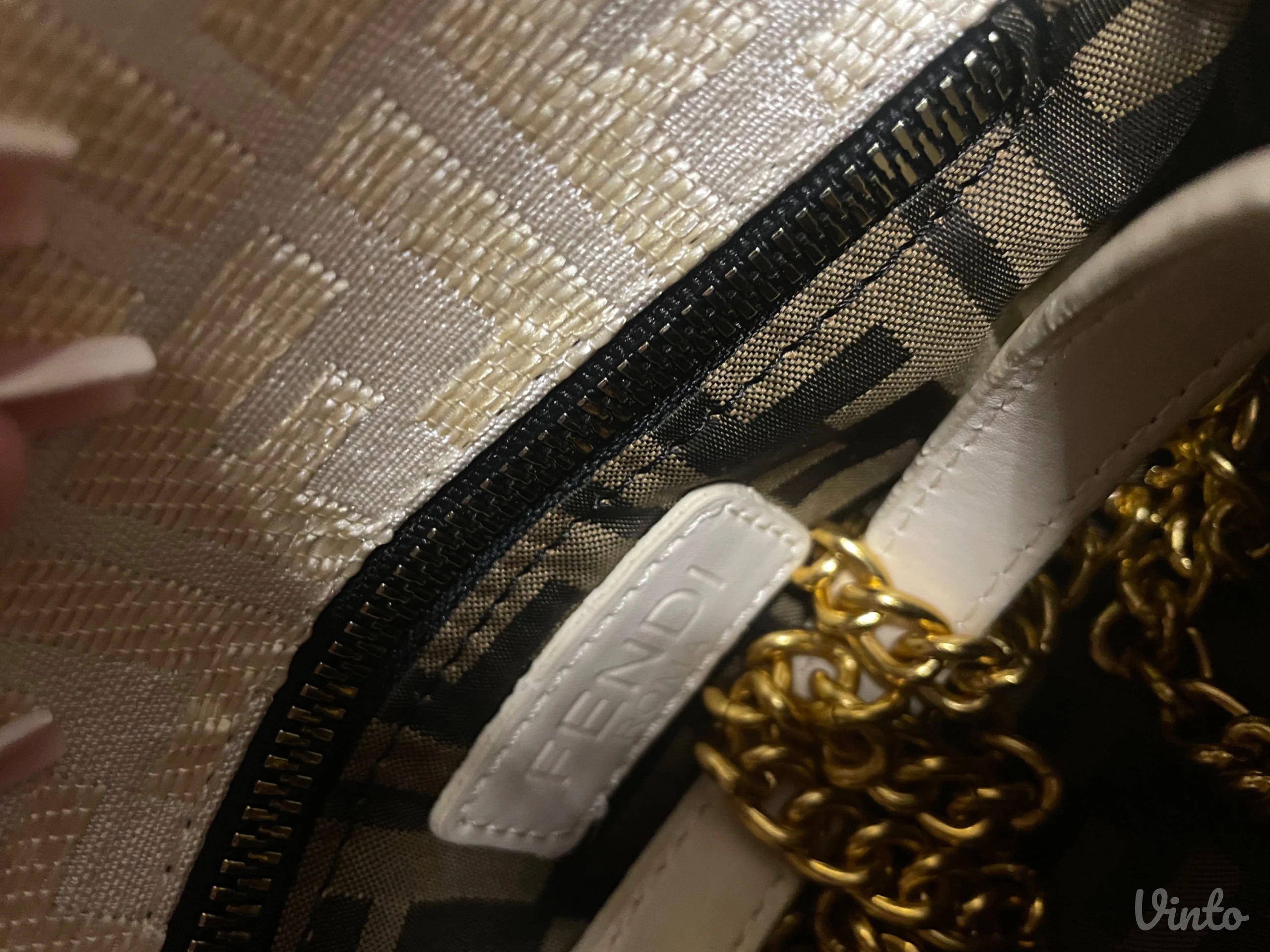 Fendi torbica nova