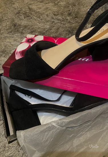 Sandale sa potpeticom 39