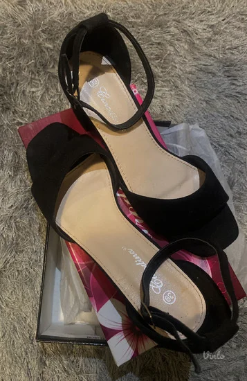 Sandale sa potpeticom 39