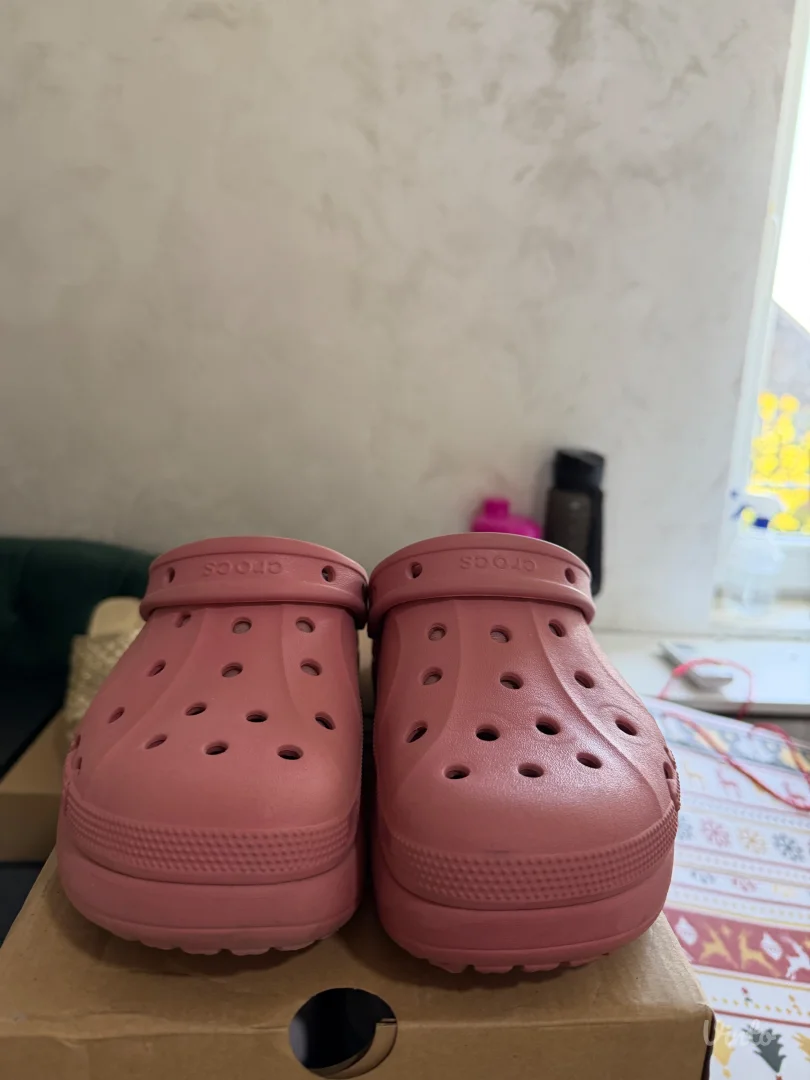 Crocs