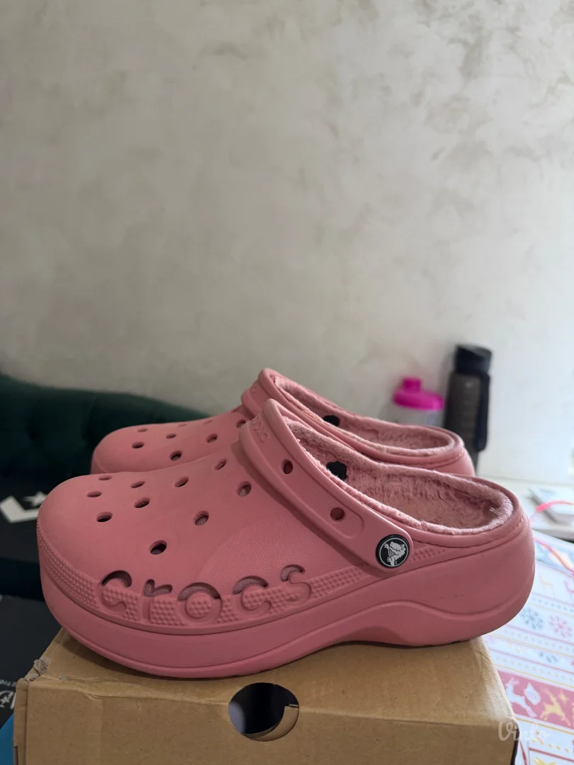 Crocs