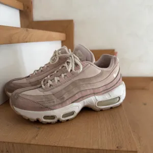 Nike 95