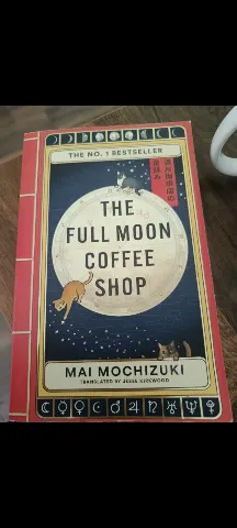 Full moon coffee shop