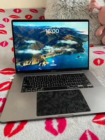 MacBook Pro 16" 2019