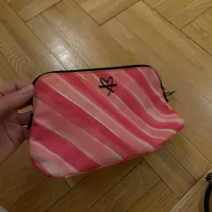 Vicotria Secert neseser