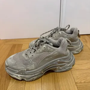 Balenciaga Triple S patike