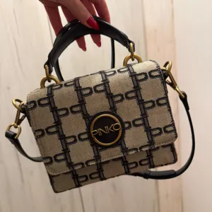 Pinko torbica