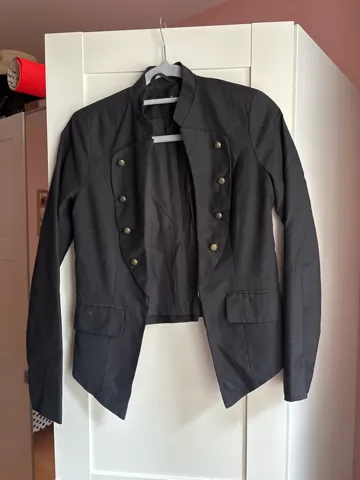 crni vintage sako