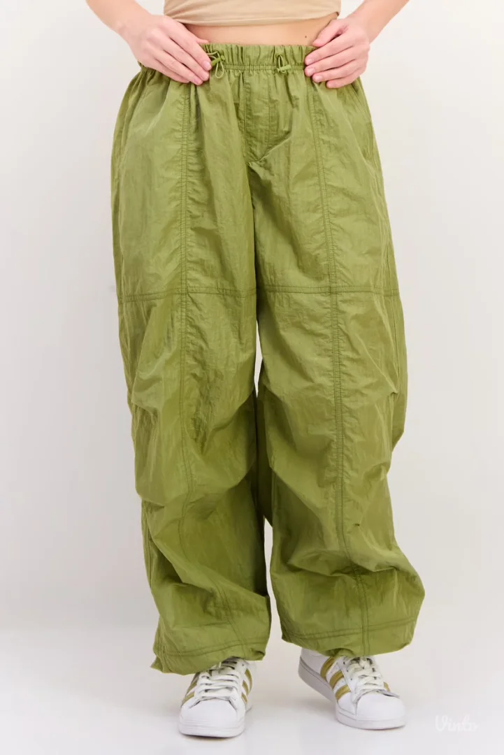 Suskavi donji deo bershka